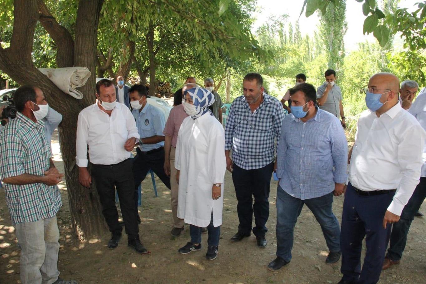 AK Parti Malatya Milletvekili Öznur Çalık deprem bölgesinde incelemelerde bulundu
